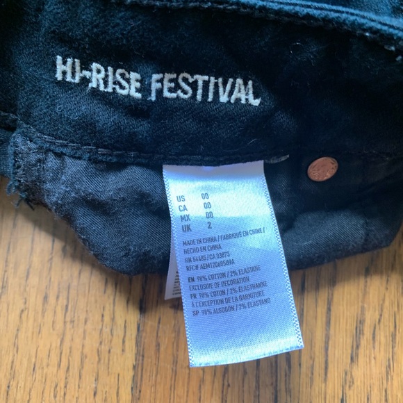 American Eagle Ripped and Trendy Black Jea… - Picture 2 of 3